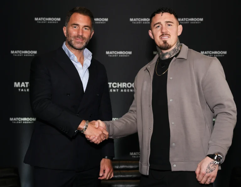 Eddie Hearn critica el contrato de Tom Aspinall en la UFC eddie-hearn-critica-el-contrato-de-tom-a