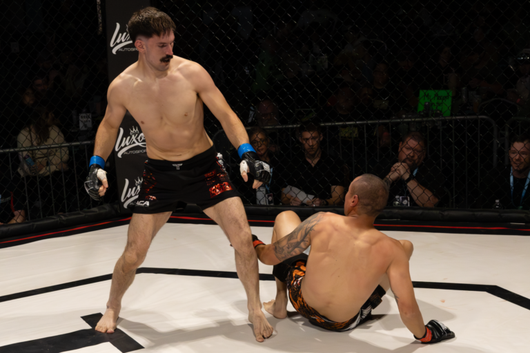 De un reto de pérdida de peso a una carrera en MMA: la historia de Taylor Michels de-un-reto-de-p-rdida-de-peso-a-una-carr